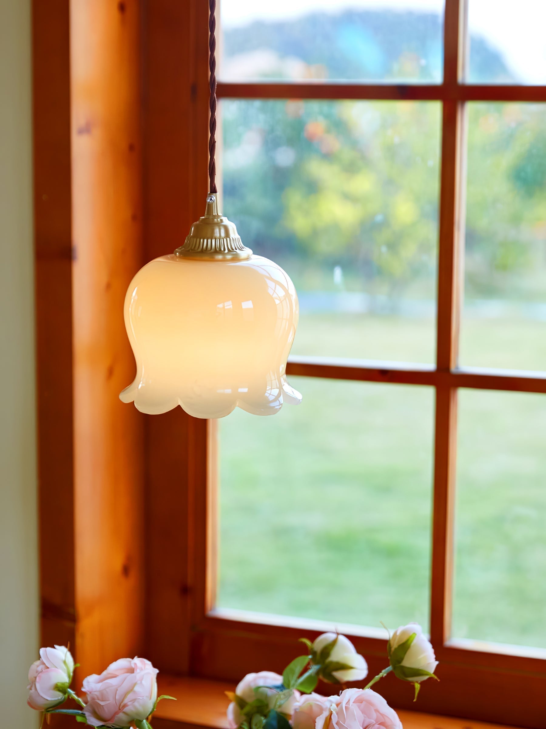 Blumenförmige Pendellampe – Sanftes Licht