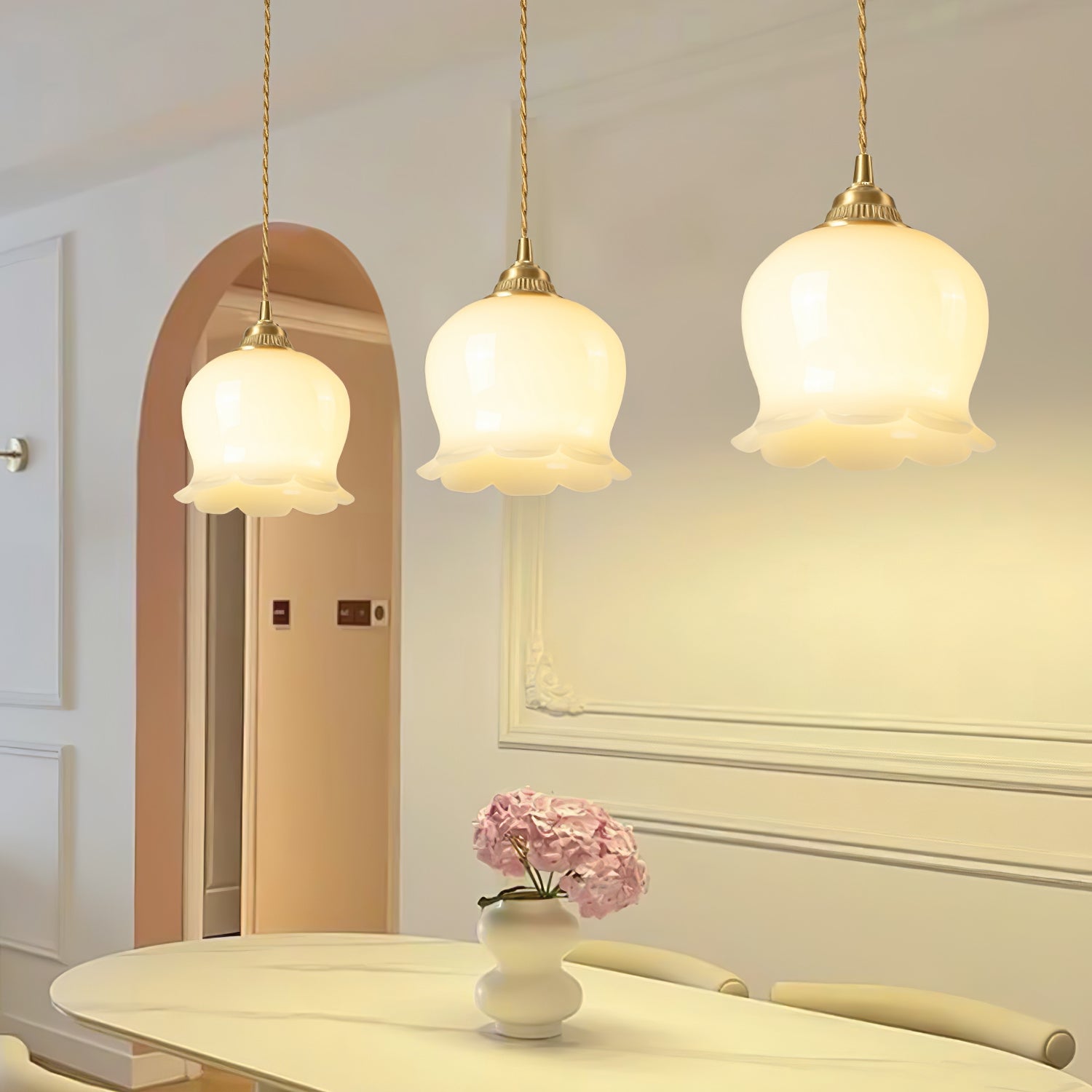 Blumenförmige Pendellampe – Sanftes Licht