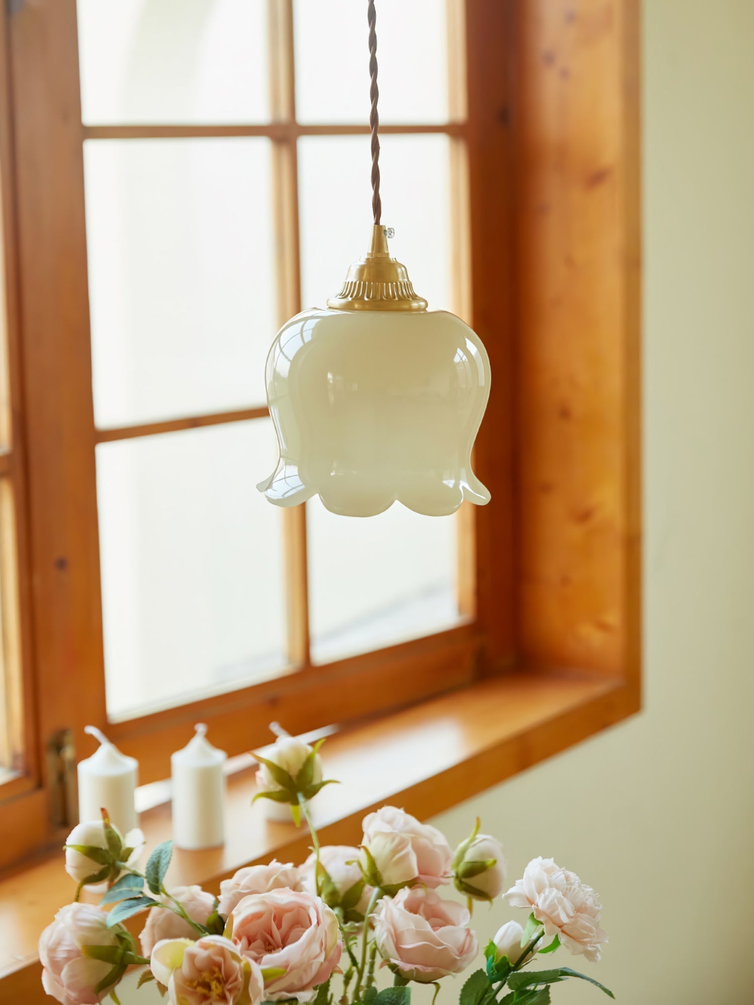 Blumenförmige Pendellampe – Sanftes Licht