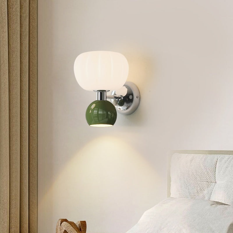Bauhaus Wandlampe – Cremefarbene LED-Leuchte