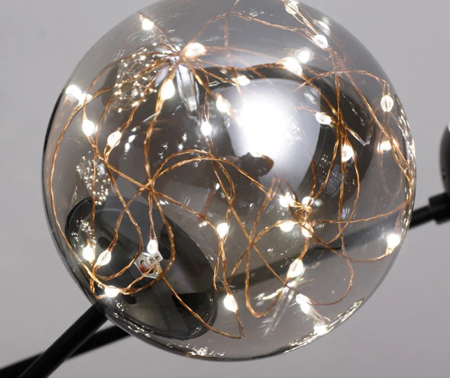 HaloCluster – Zeitgemäßer Glaskugel-Kronleuchter im Design-Look