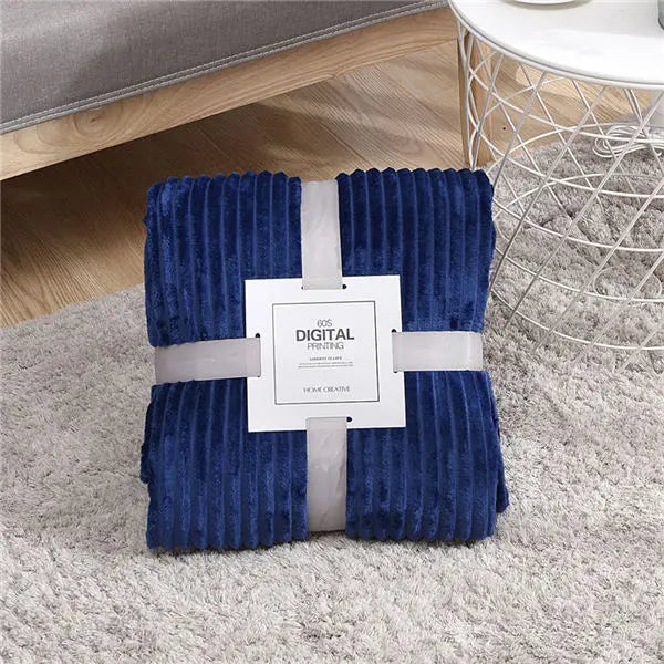 Stylische Flanell-Kuscheldecke | Gestreift