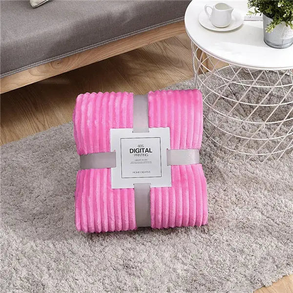 Stylische Flanell-Kuscheldecke | Gestreift