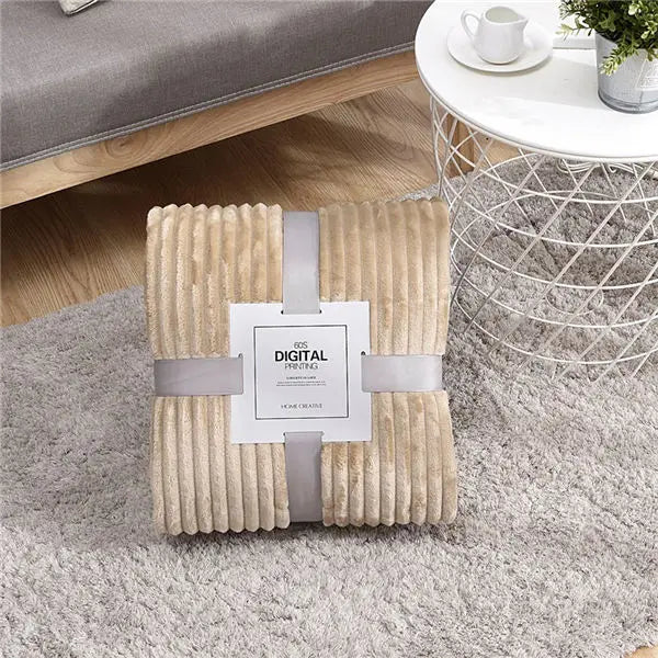 Stylische Flanell-Kuscheldecke | Gestreift