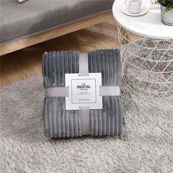Stylische Flanell-Kuscheldecke | Gestreift