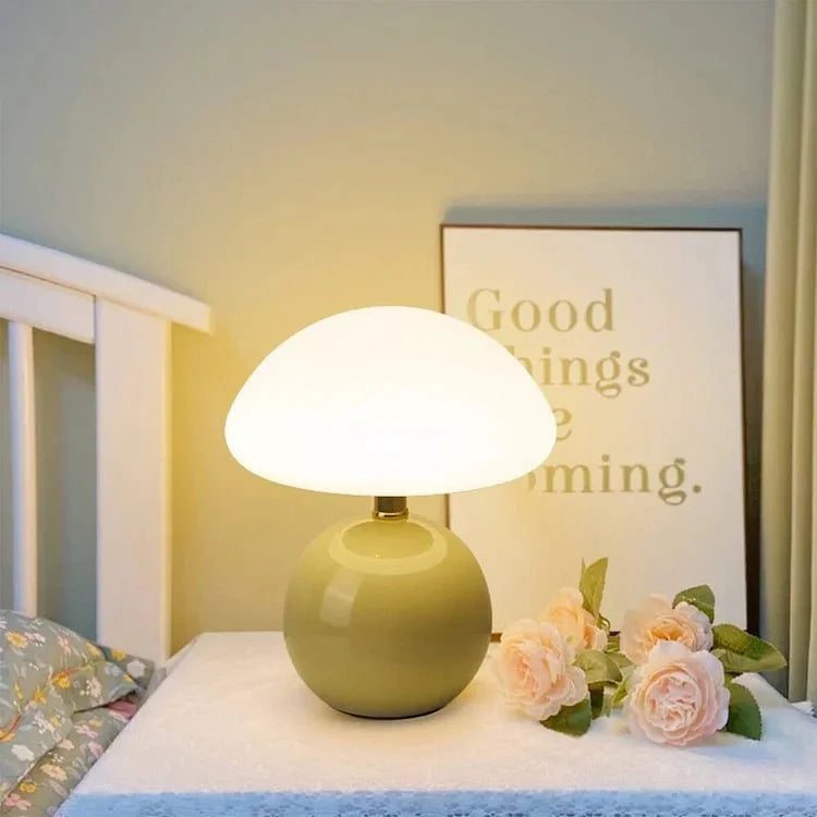 Design Tischlampe – Creme Pilzlampe Im Französischen Flair