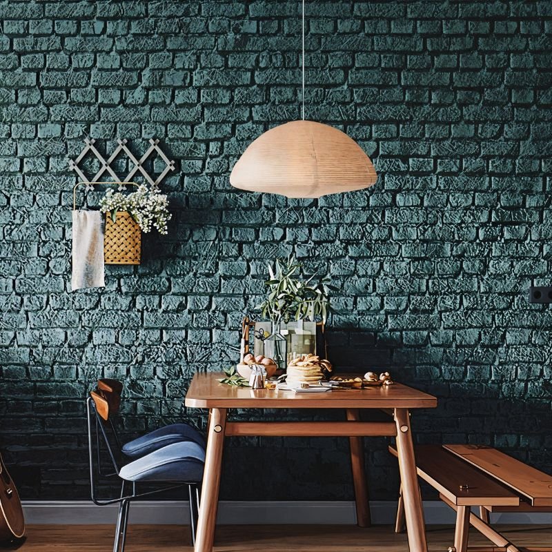 Traditionelle Hängelampe mit Kuppelförmigem Schirm