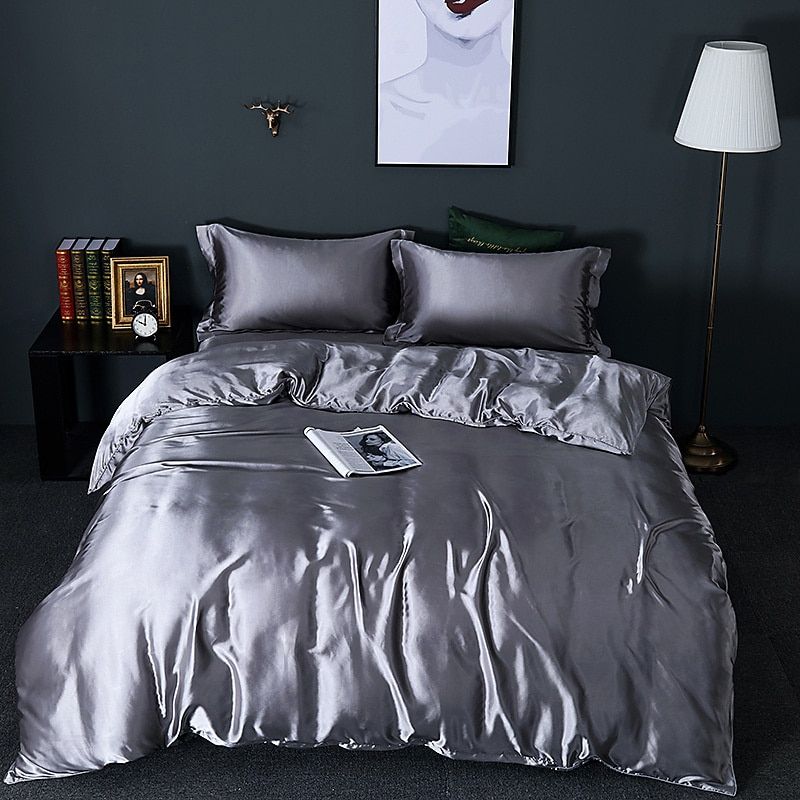 Bettwäsche-Set in Zeitlosem Glanzdesign