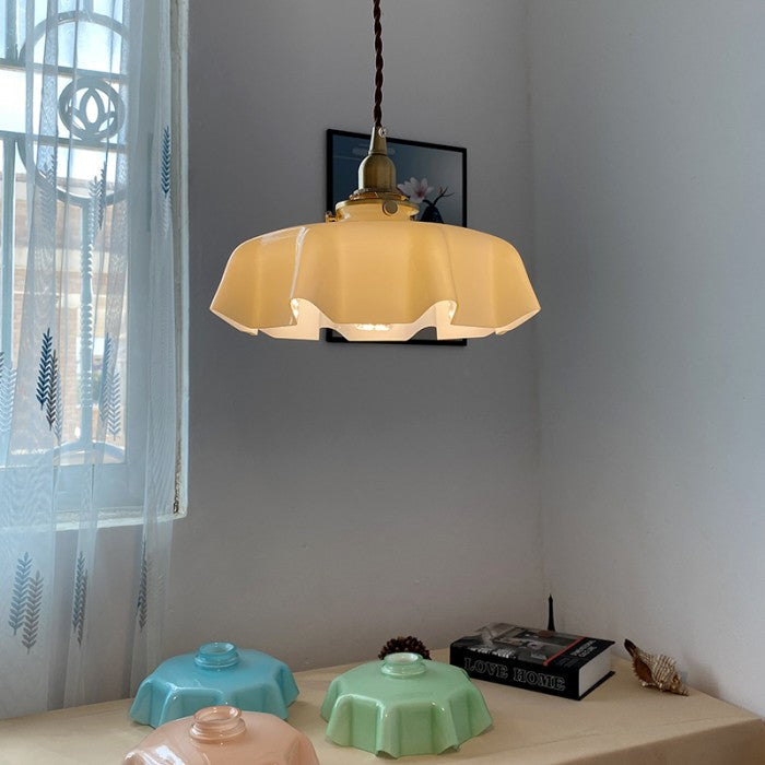 Cremefarbene Retro Glasblume Pendelleuchte