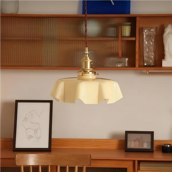 Cremefarbene Retro Glasblume Pendelleuchte
