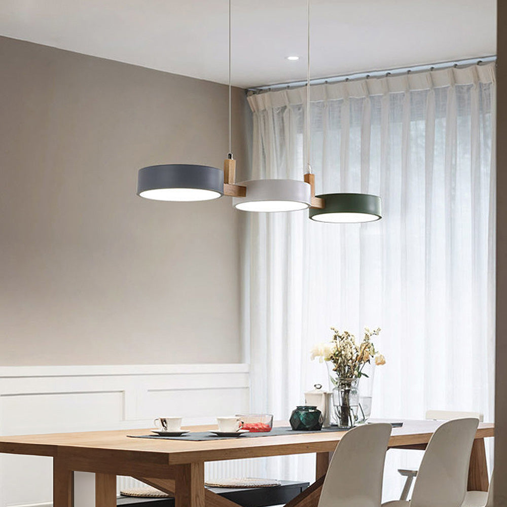 Hängende Deckenlampe aus Metall – Zeitgemäßes Design