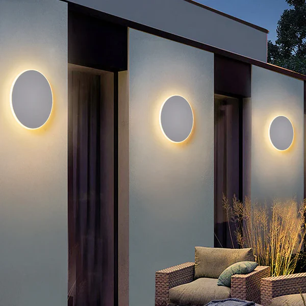 Minimalistische Runde Metalllampe mit LED | Außenwandleuchte