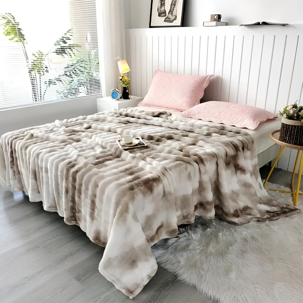 Ripple Tie-Dye Decke mit Felloptik