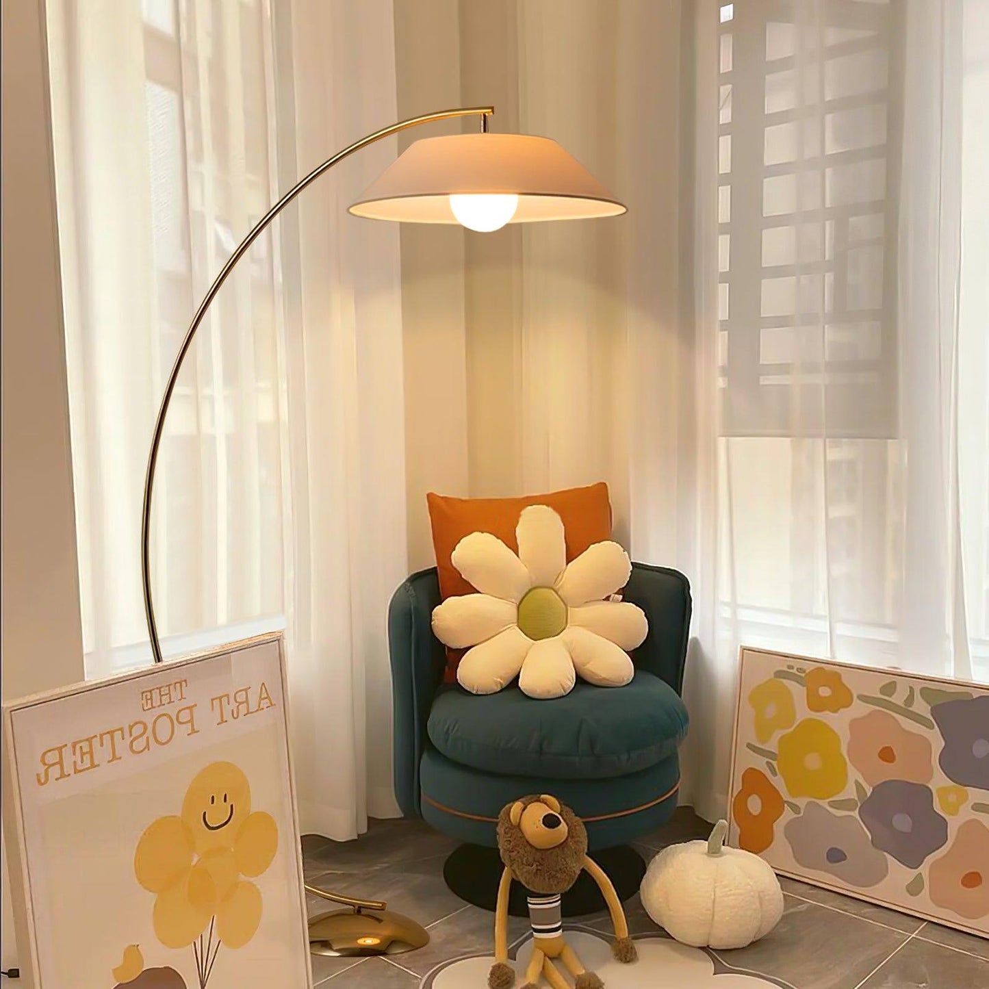 Moderne LED Stehlampe für Stilvolle Wohnräume