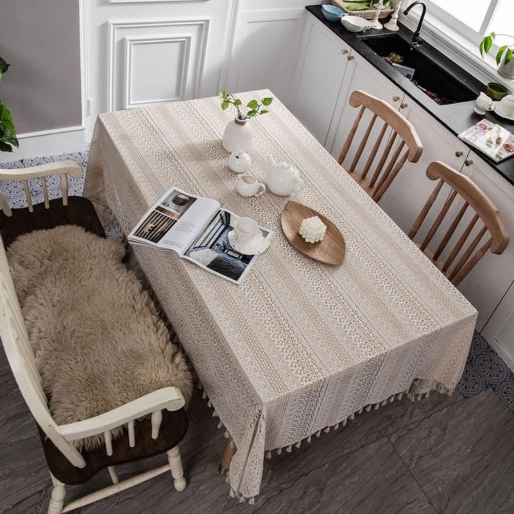 Häkel-Tischdecke im Vintage-Stil mit Filigraner Spitze