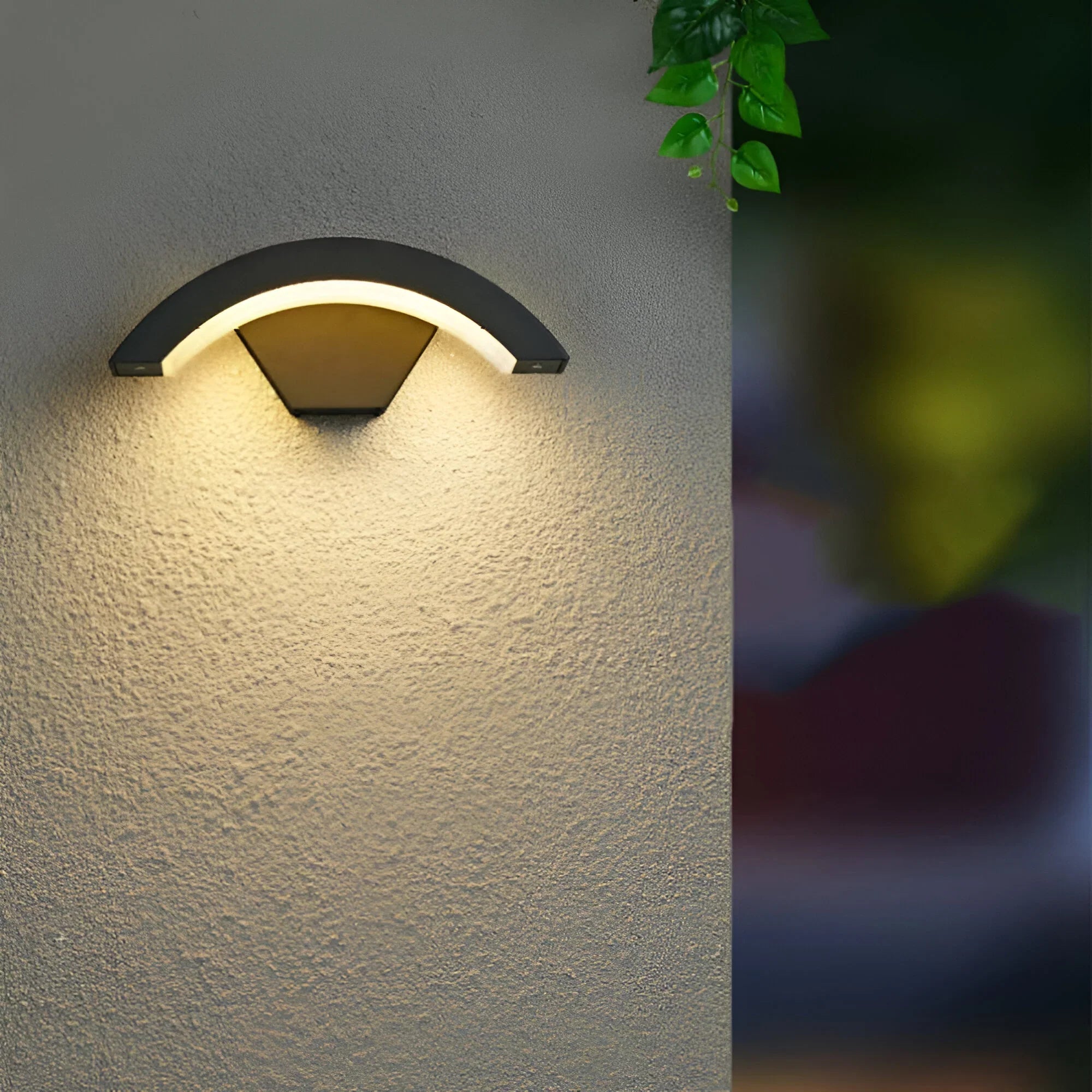 LumiGuard – Intelligente Bewegungsmelder-Wandleuchte für Draußen