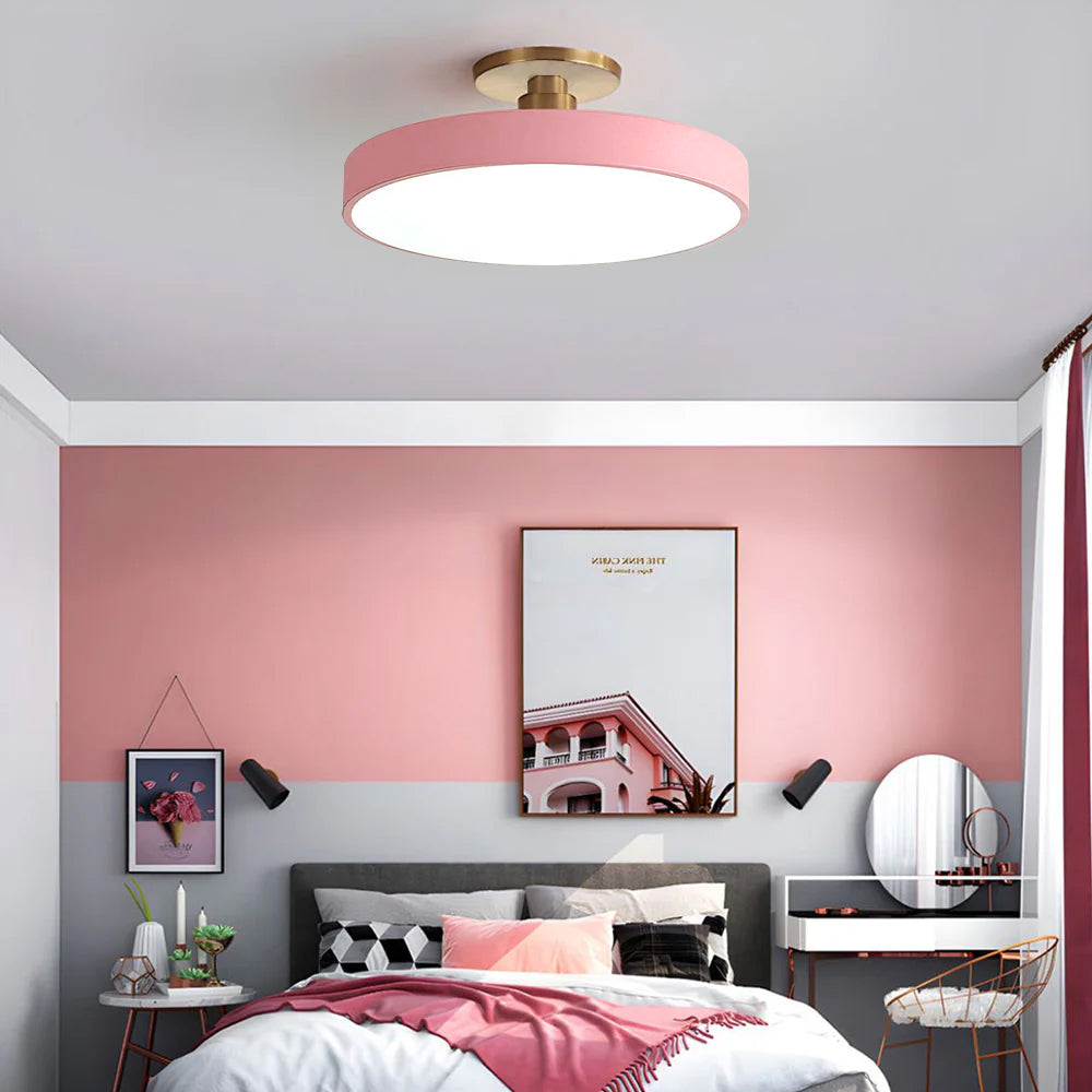 Runde LED-Halbeinbauleuchte Im Modernen, Klaren Design