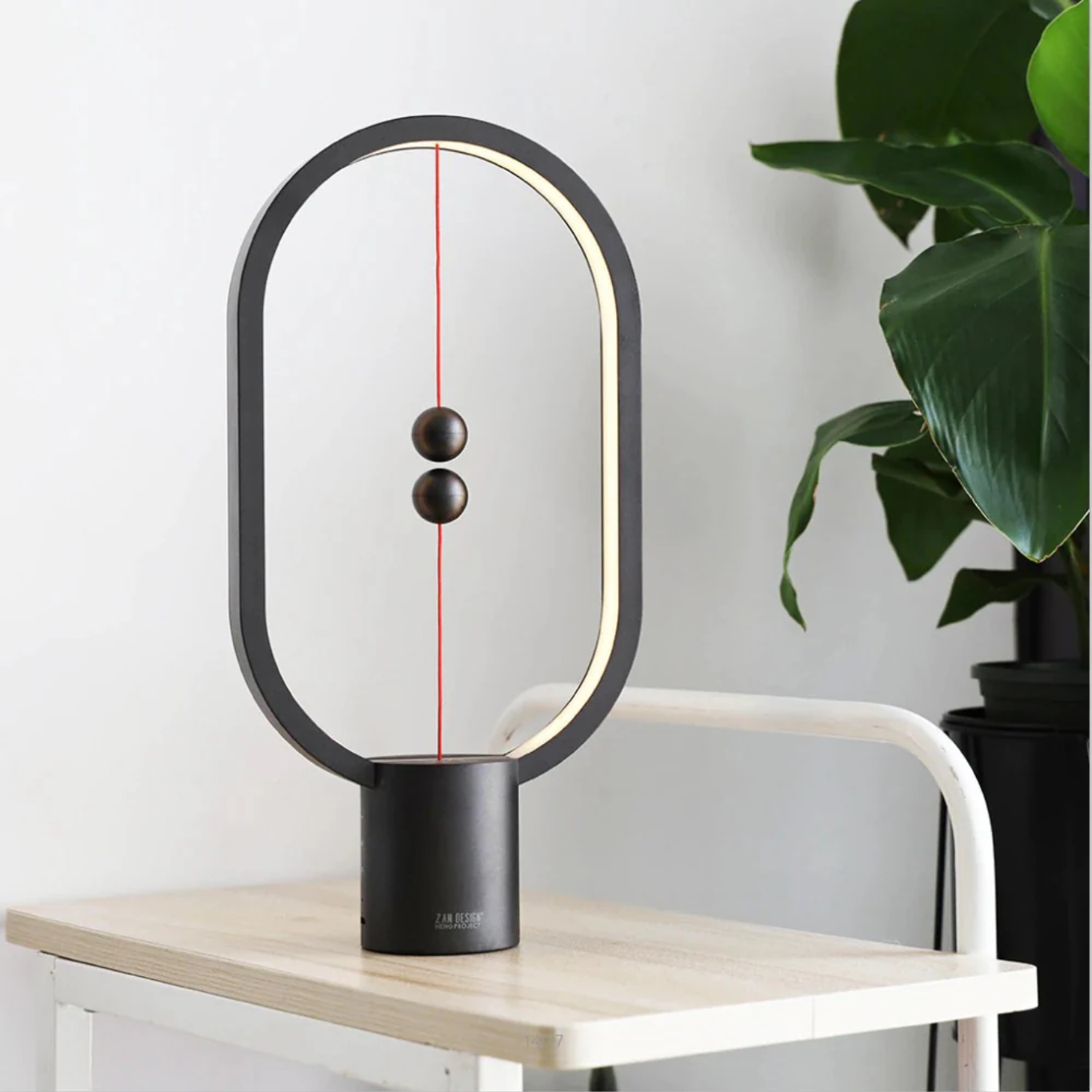 Kabellose Magnetische Tischlampe