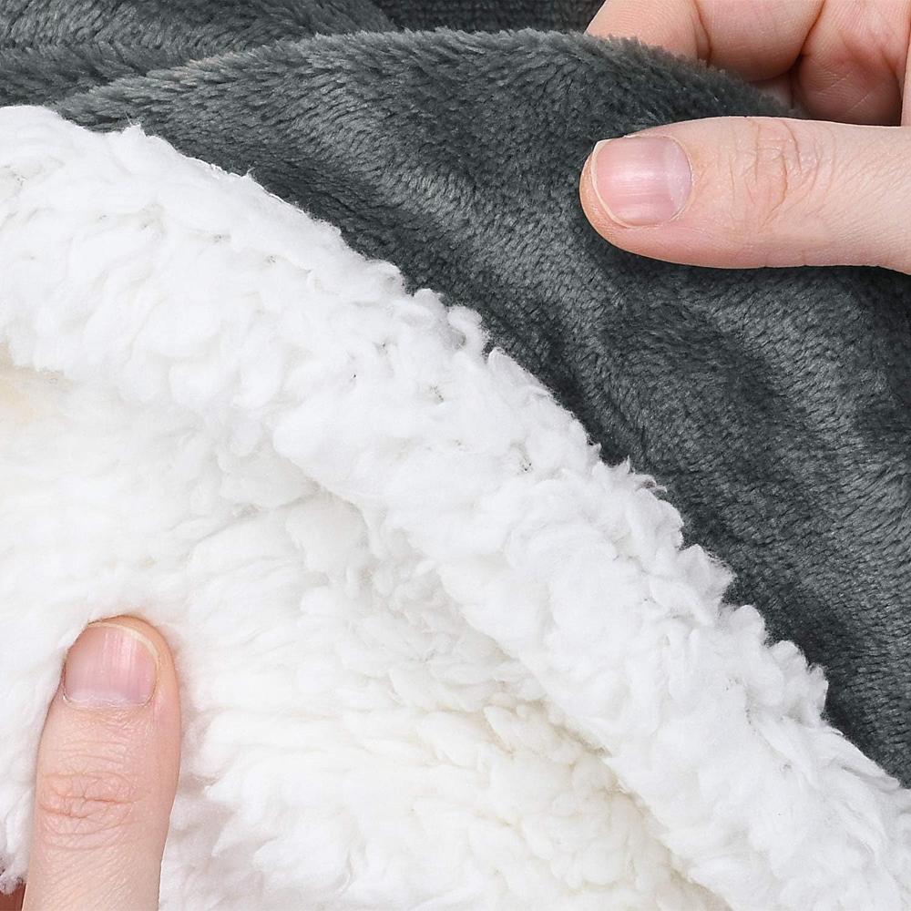 Kuscheldecke zum Wenden – Wolkenweich & Elegant