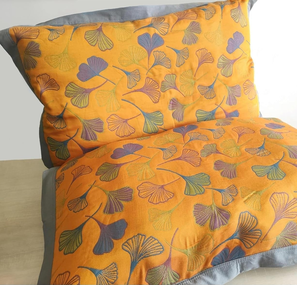 Kissenbezüge aus Baumwolle mit Ginkgo-Stickerei – 2er Set, Elegant & Hochwertig