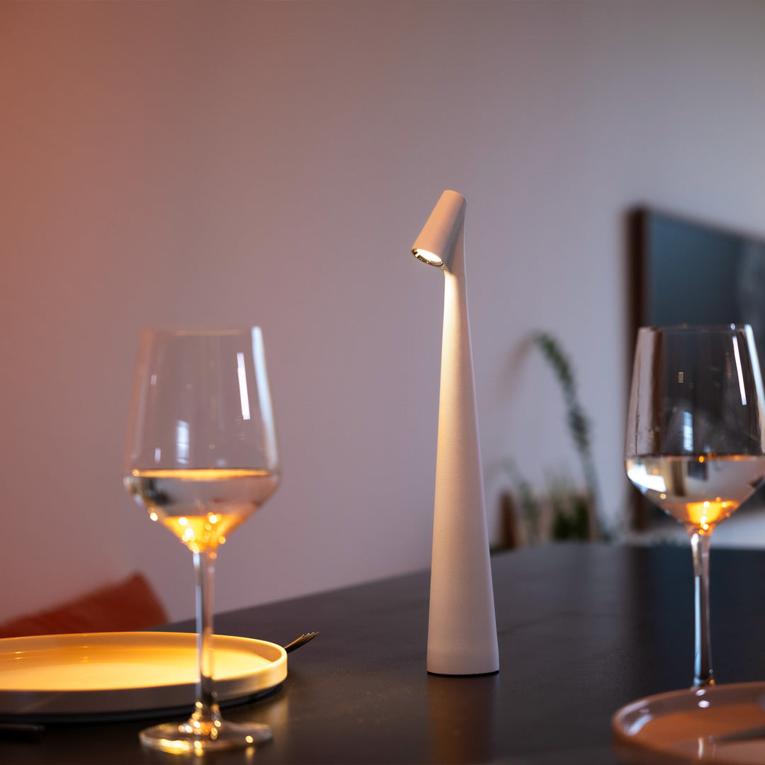 Mobiler LED-Tischleuchte – Kabellos Mit Dimmerfunktion