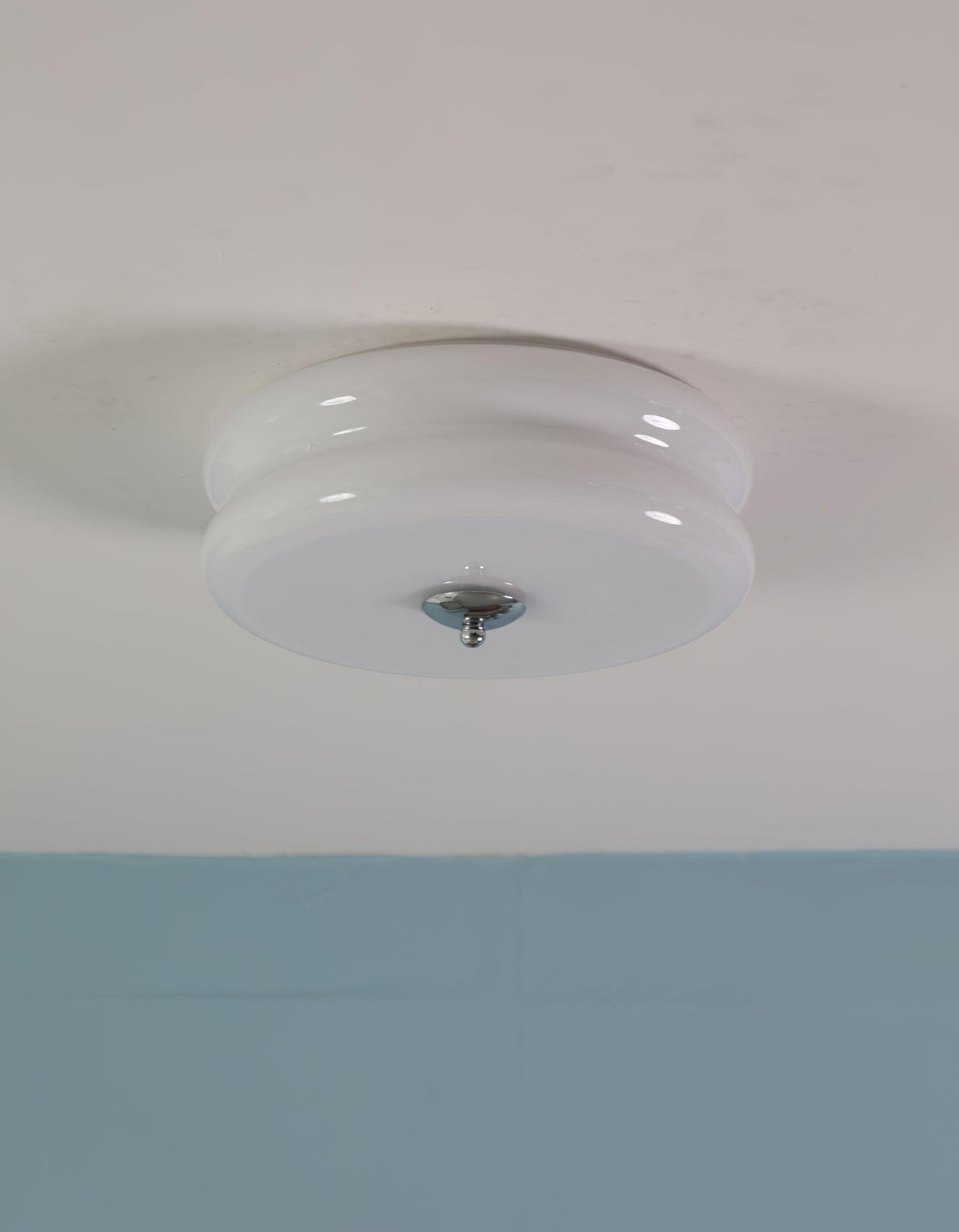 Messing & Creme Glas Deckenleuchte | Halbmontierte Retro Lampe