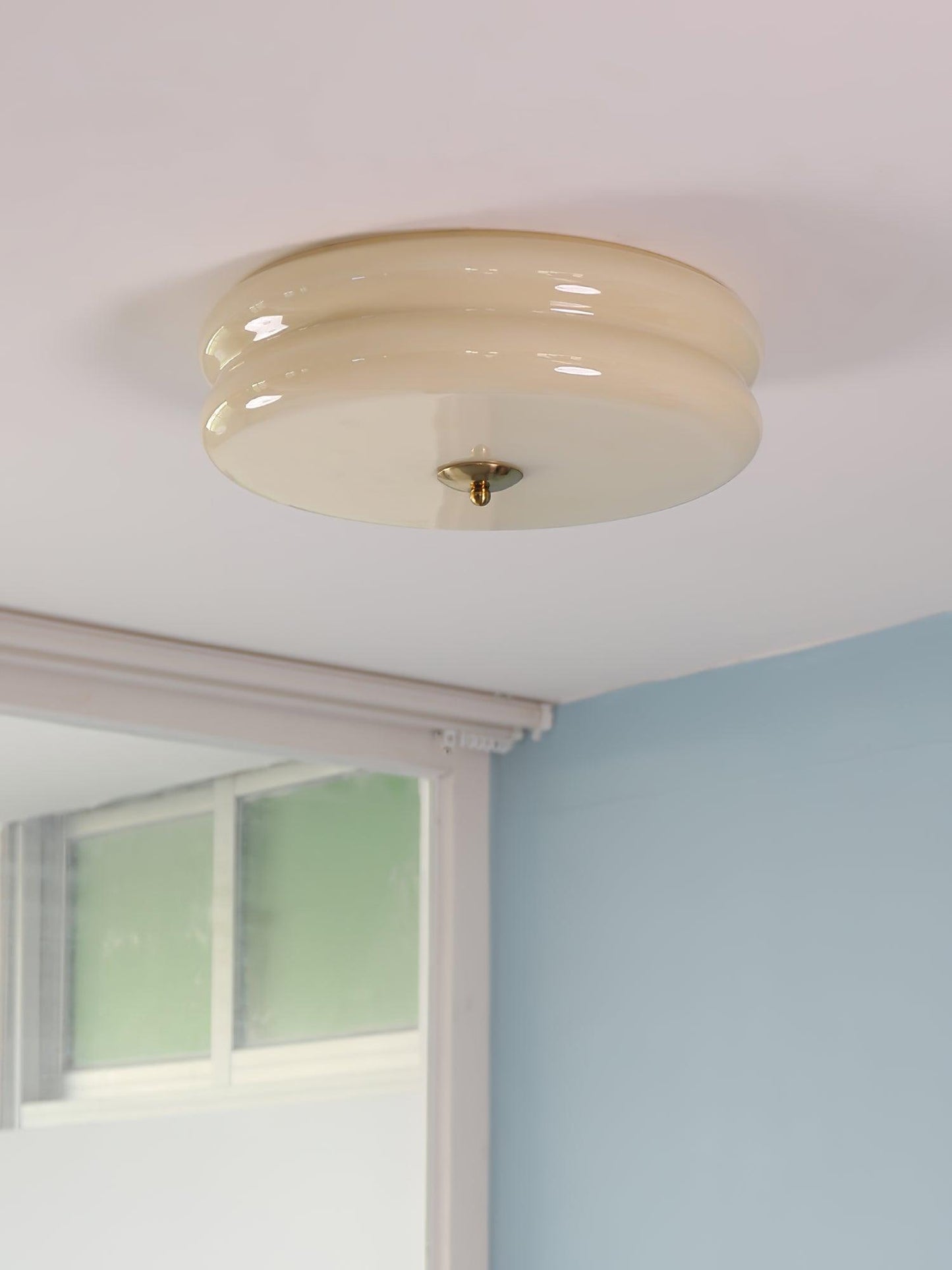 Messing & Creme Glas Deckenleuchte | Halbmontierte Retro Lampe