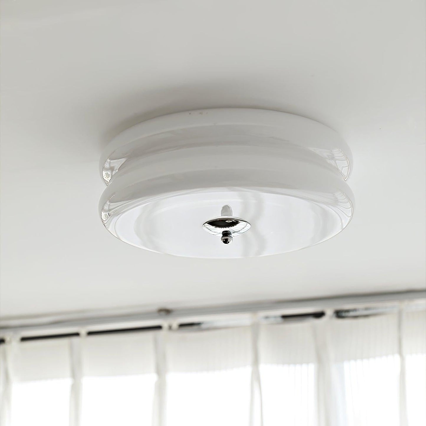 Messing & Creme Glas Deckenleuchte | Halbmontierte Retro Lampe
