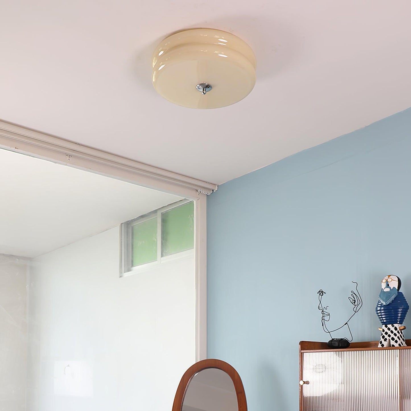Messing & Creme Glas Deckenleuchte | Halbmontierte Retro Lampe