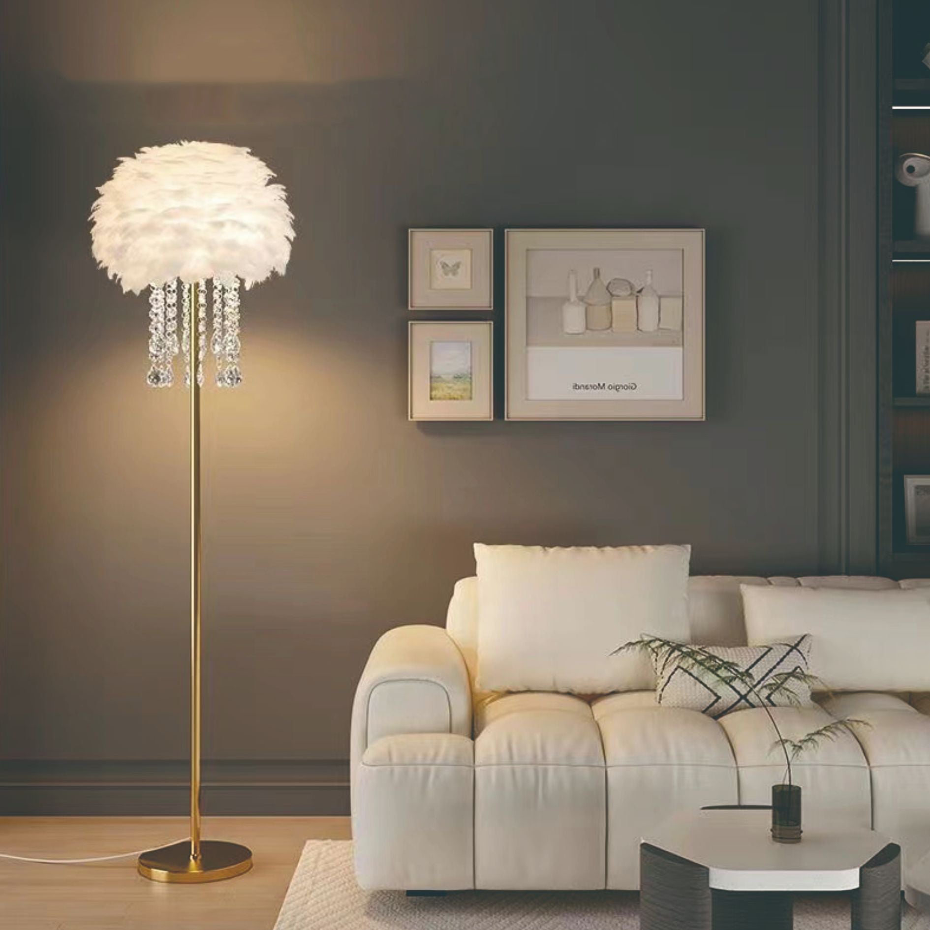 Skandinavische Stehlampe Mit Feder- Und Kristalllampe
