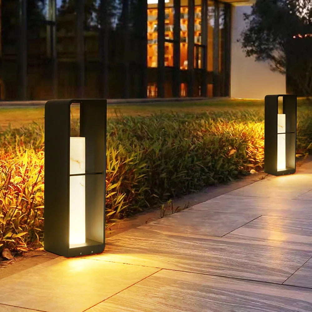 Energiesparende Metall-Stehlampe mit Solar-LED für Den Außenbereich