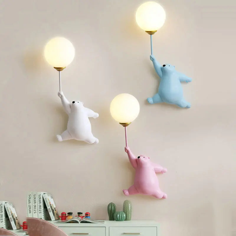 Moderne Kinder-Wandlampe mit Bärenmotiv