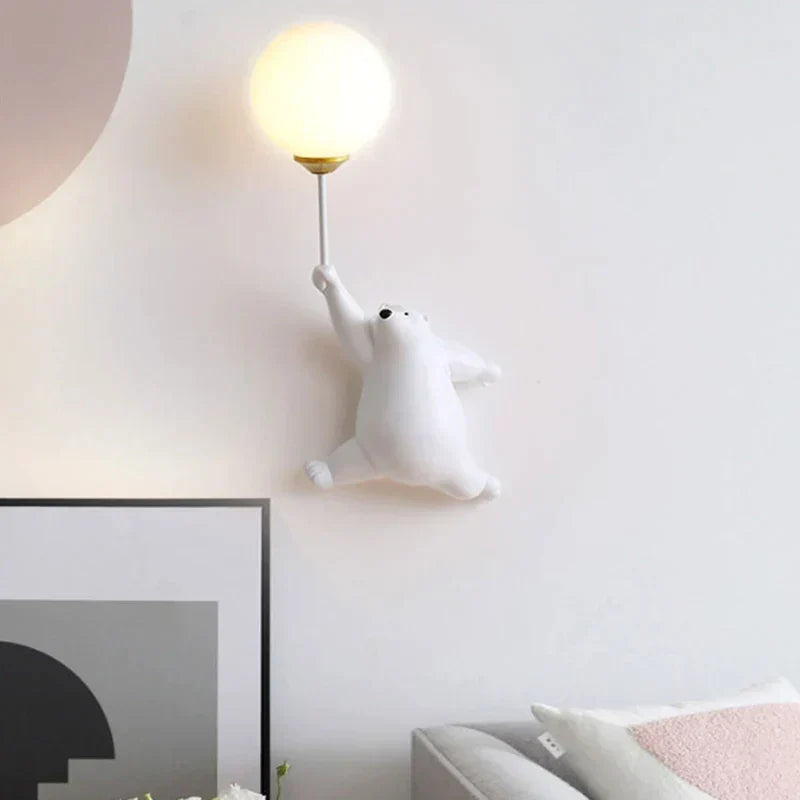 Moderne Kinder-Wandlampe mit Bärenmotiv