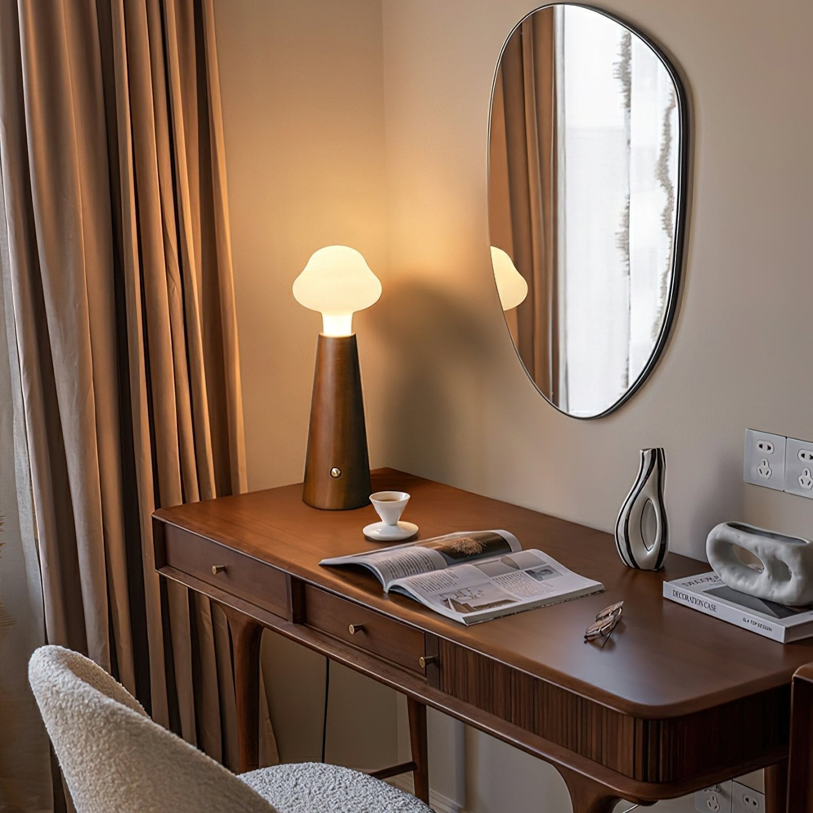 Kleine Wolken-Tischlampe