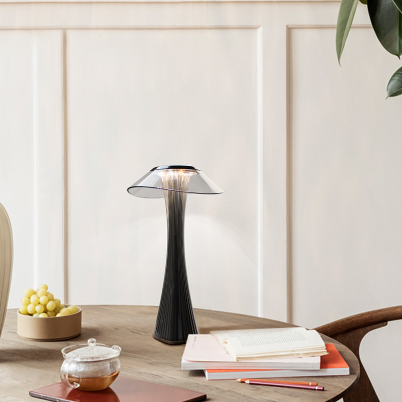 Diamant-Tischlampe mit LED-Beleuchtung