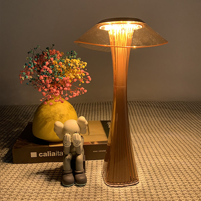 Diamant-Tischlampe mit LED-Beleuchtung