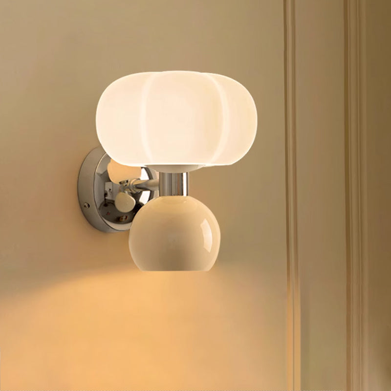 Bauhaus Wandlampe – Cremefarbene LED-Leuchte