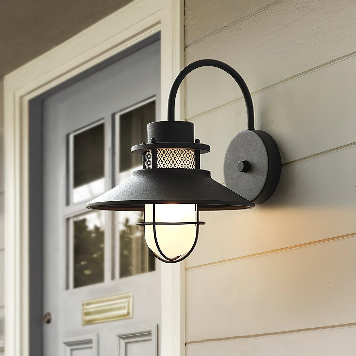 Kesselförmige Außenwandlampe – Zeitloses Design