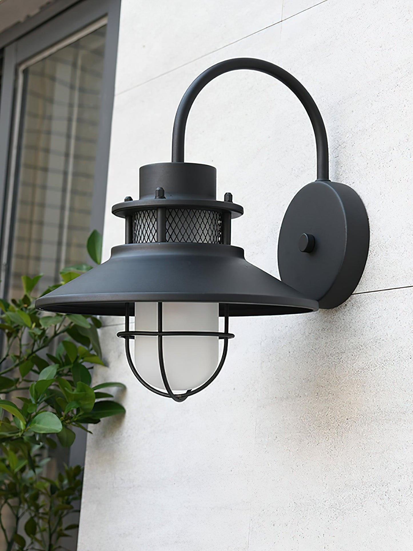 Kesselförmige Außenwandlampe – Zeitloses Design