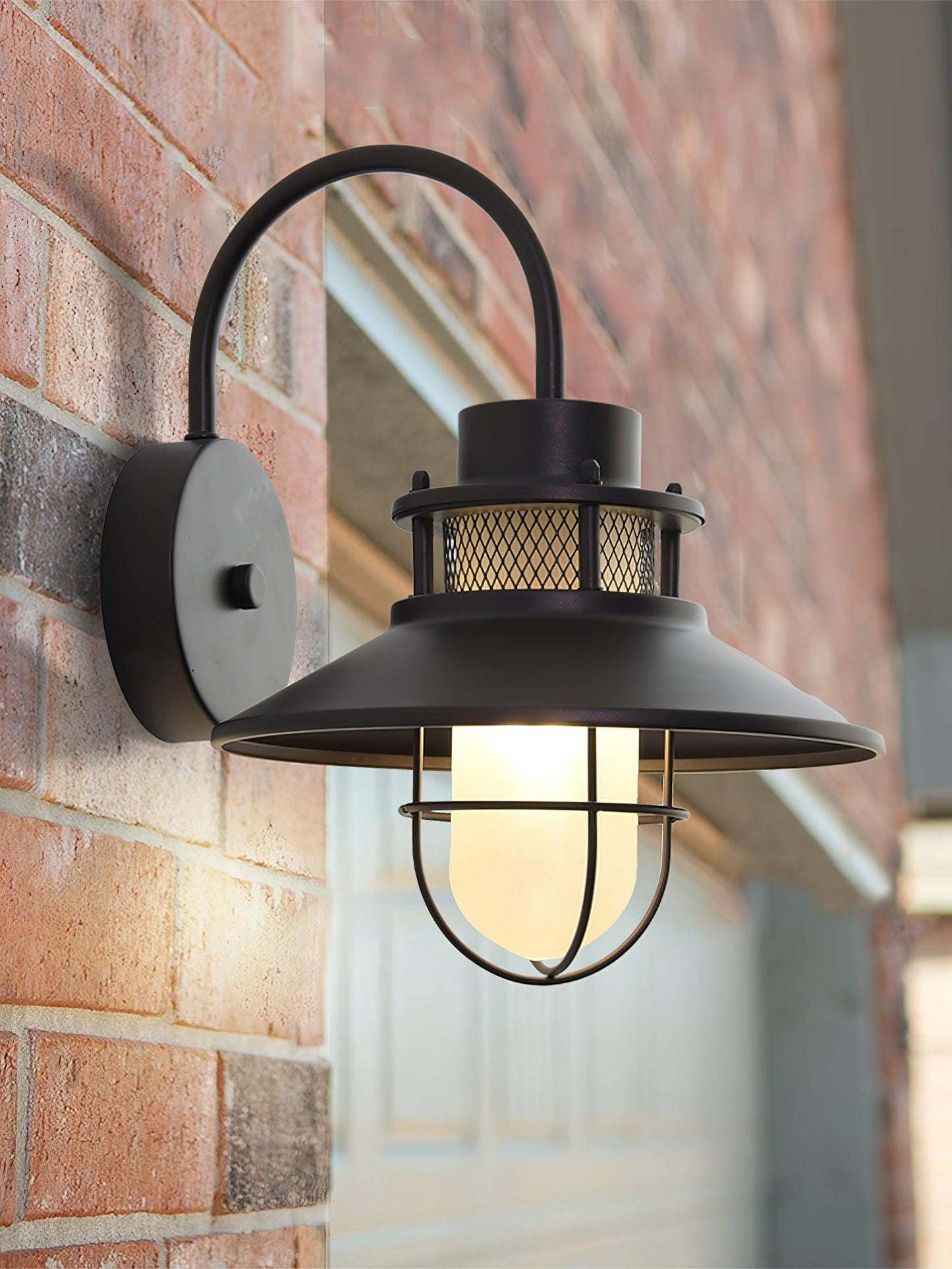 Kesselförmige Außenwandlampe – Zeitloses Design