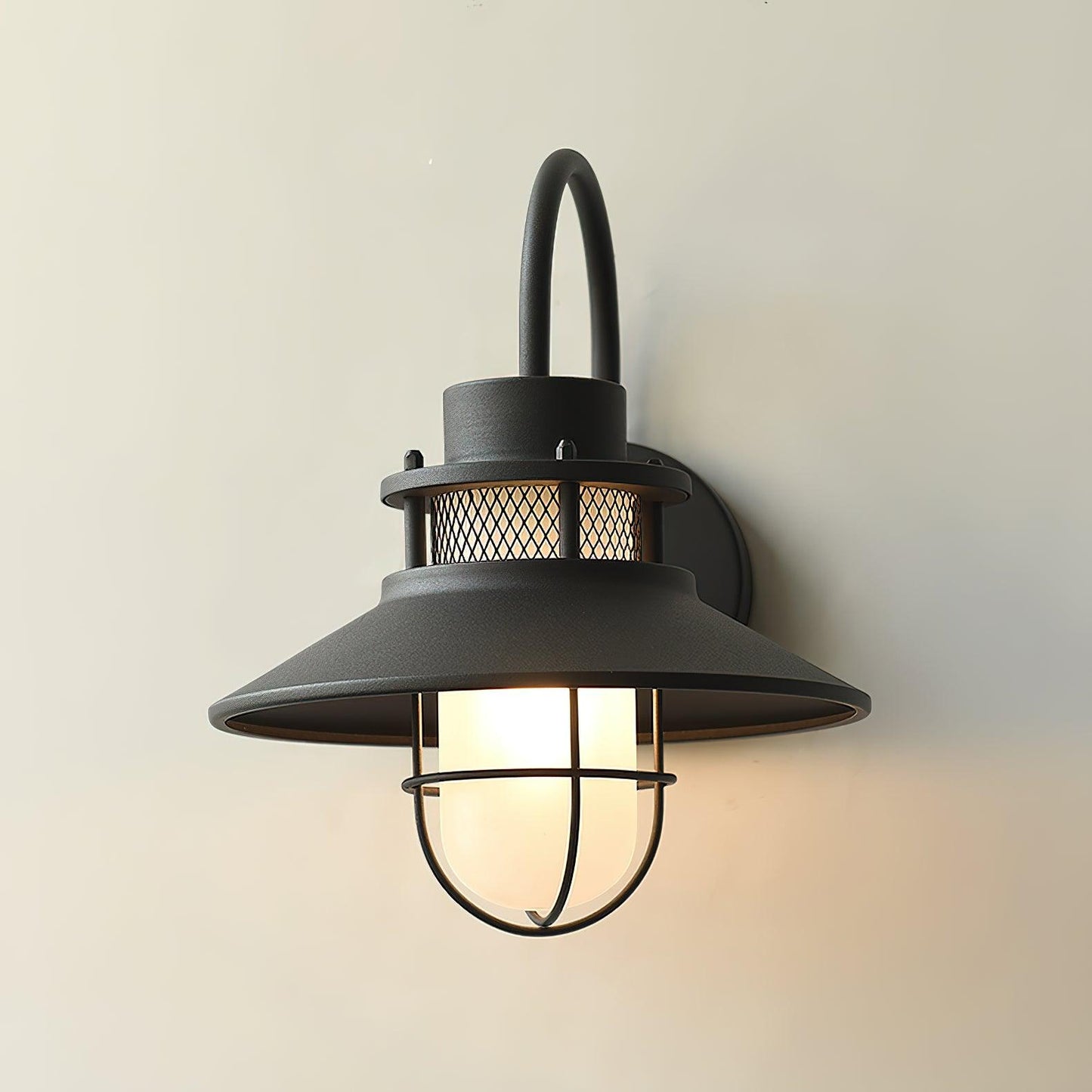 Kesselförmige Außenwandlampe – Zeitloses Design