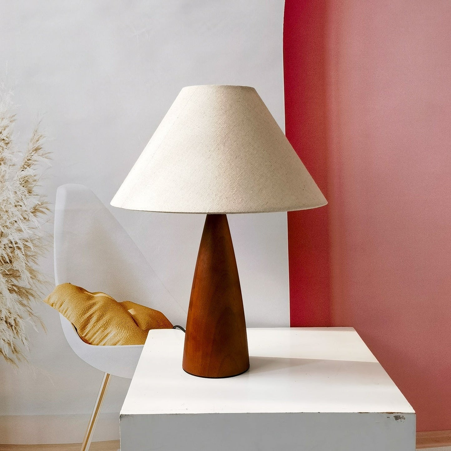 Vintage Massivholz Tischlampe