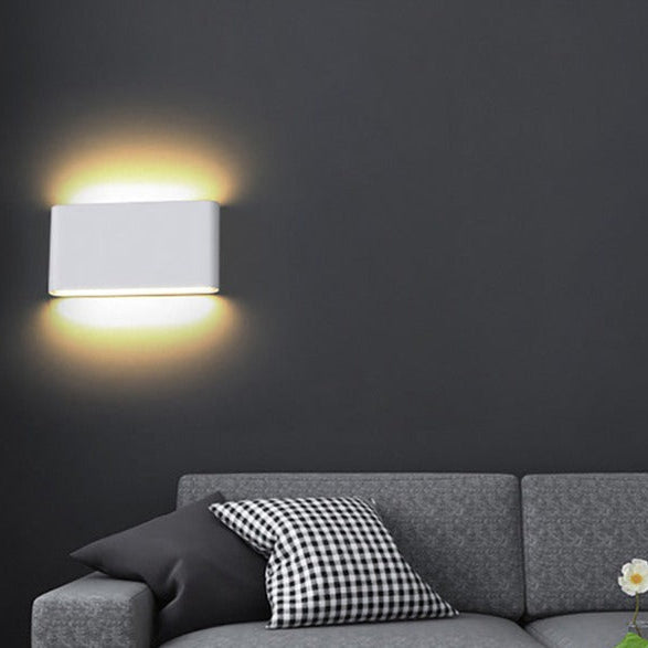 Außenbeleuchtung mit LED-Wandlampe – Aufwärts- und Abwärtslicht