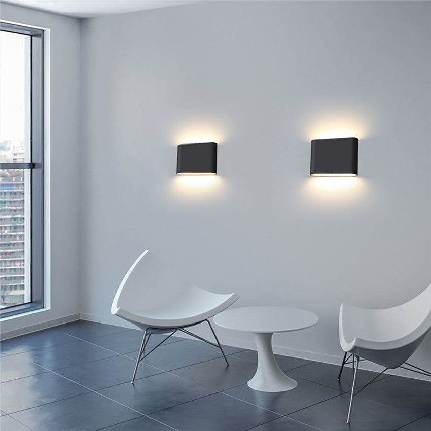 Außenbeleuchtung mit LED-Wandlampe – Aufwärts- und Abwärtslicht