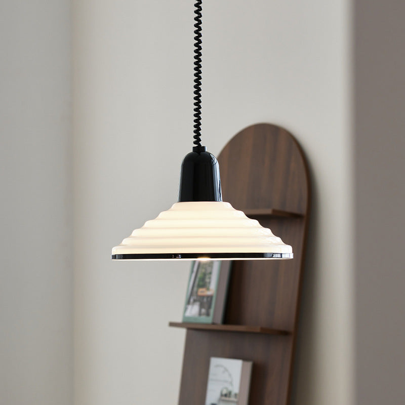 Pendelleuchte aus Glas in Creme – Französischer Stil