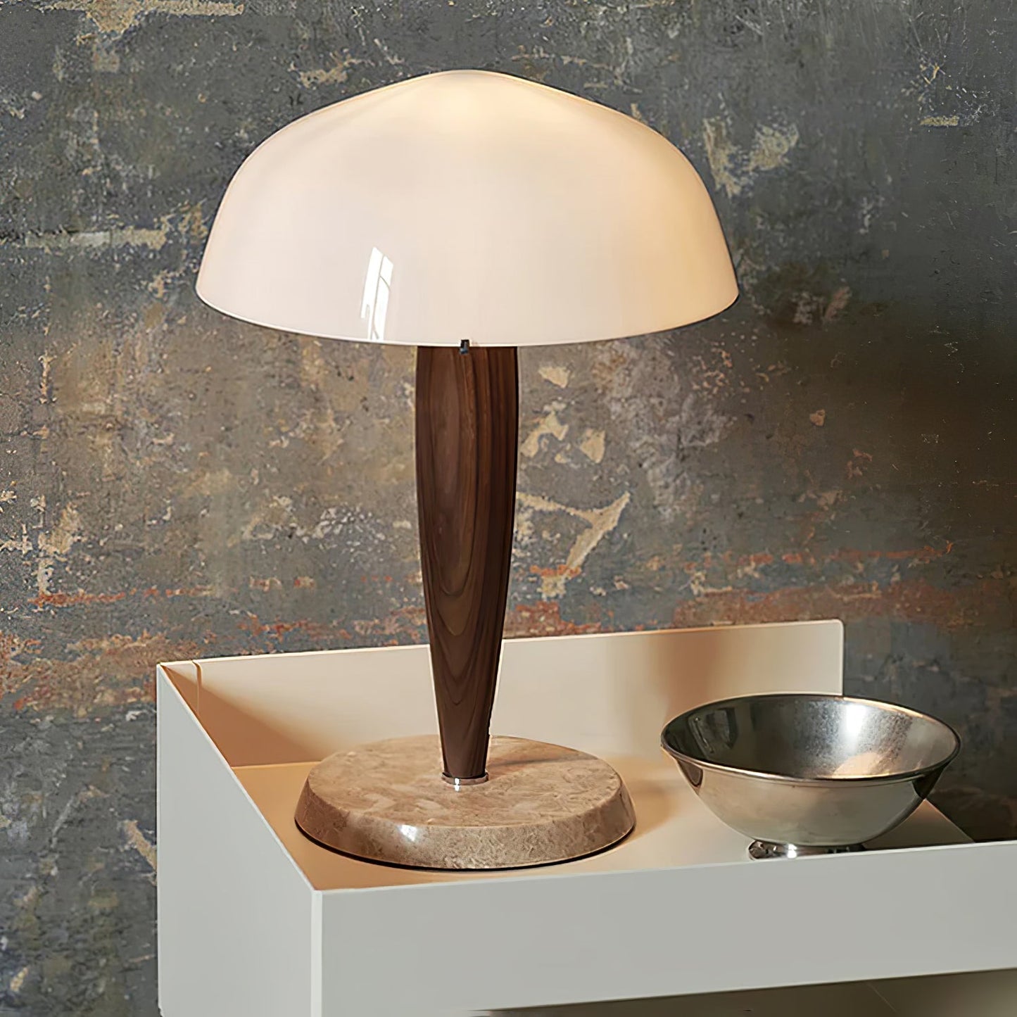 Minimalistische Nachttischlampe im Mid-Century Design