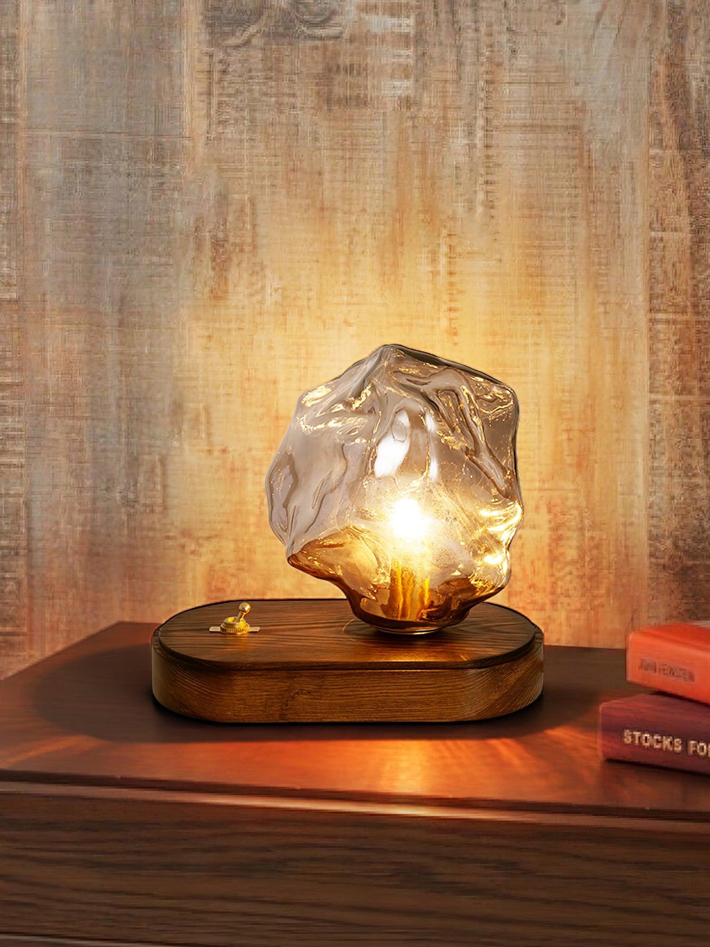 Stilvolle Tischlampe Eisstein Glas