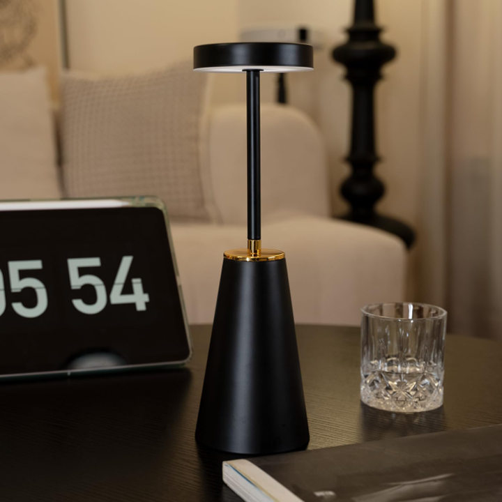Moderne kabellose Lumiflex Tischleuchte