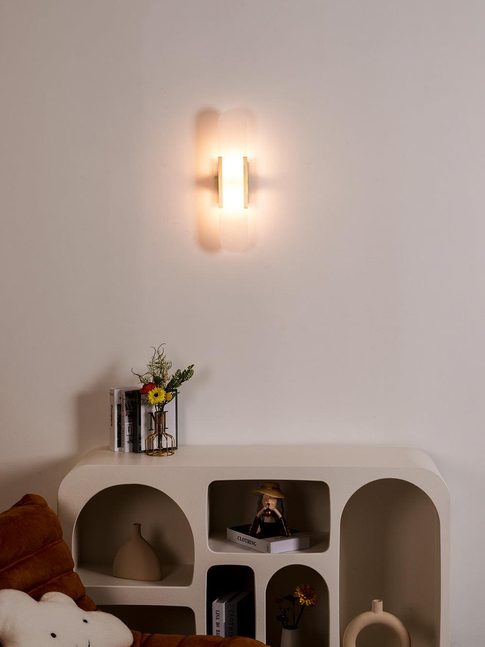 Langlebige Alabaster-Wandlampe Mit Modernem Look