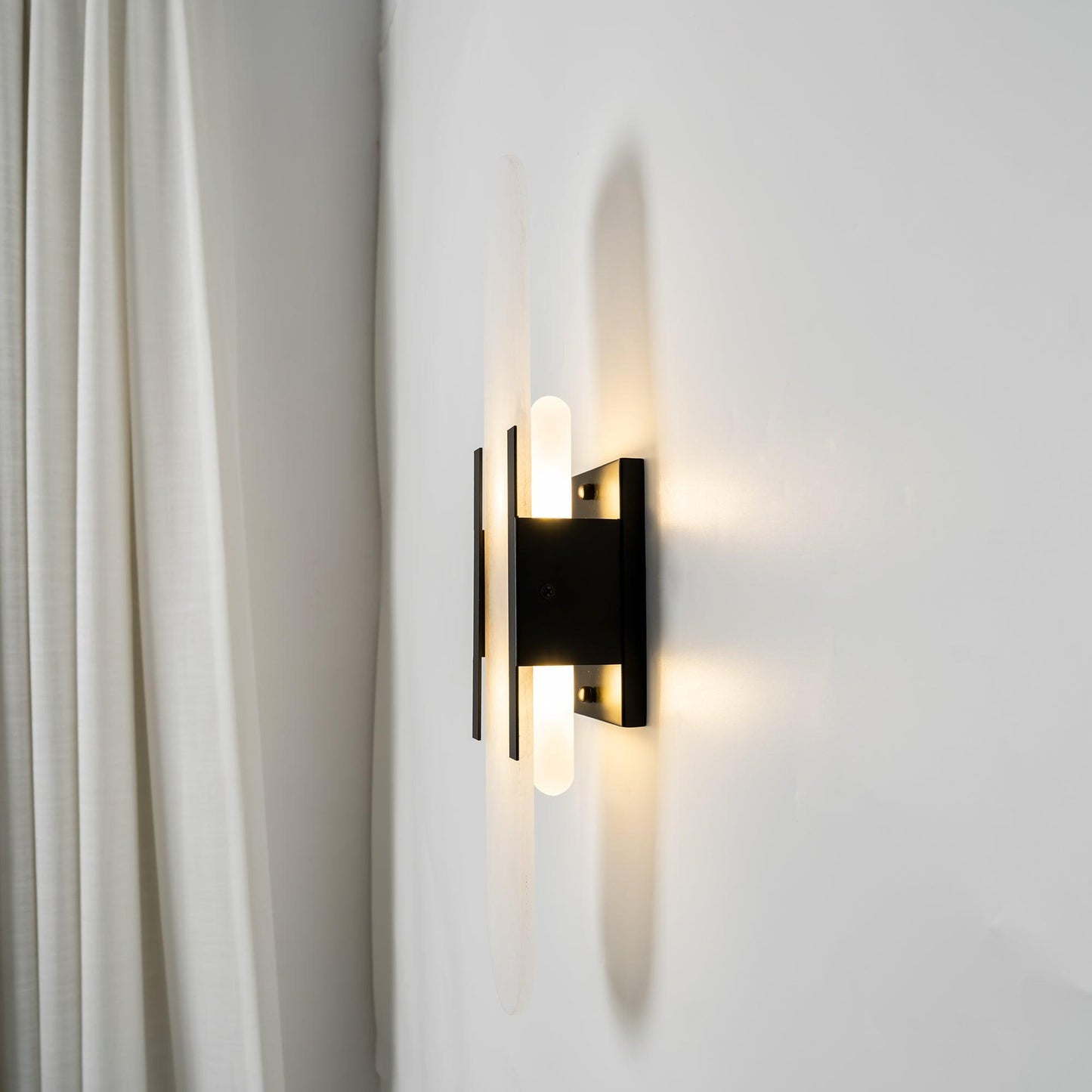 Langlebige Alabaster-Wandlampe Mit Modernem Look